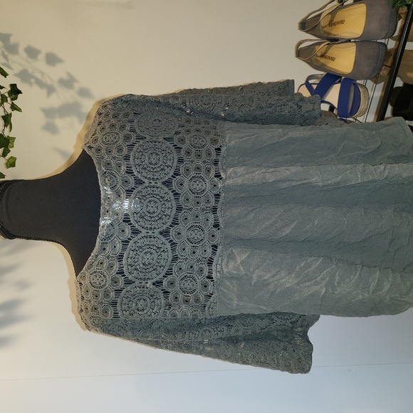 Blouse - Picture 3 of 5